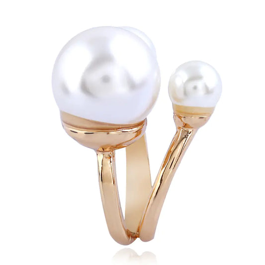 Elegant Pearl Accent Ring