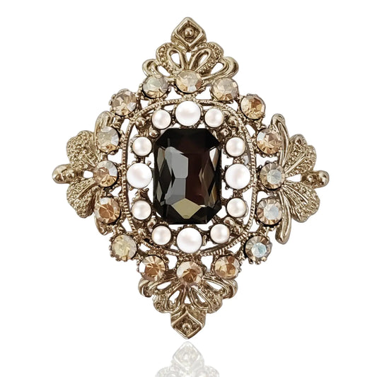 Vintage Pearl Brooch Pin