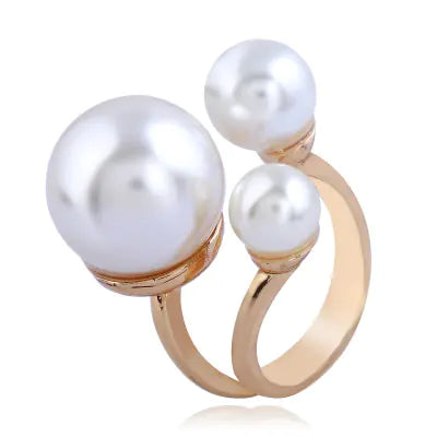 Elegant Pearl Accent Ring