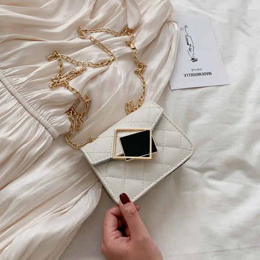 Chic Chain Clutch