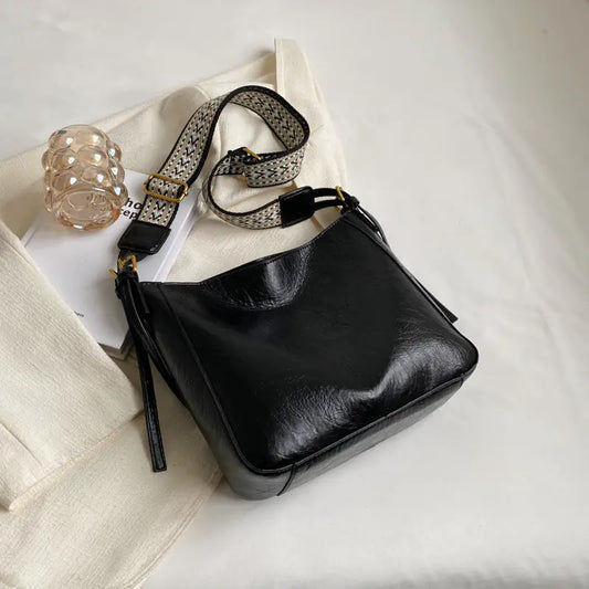 Chic Retro Leather Purse